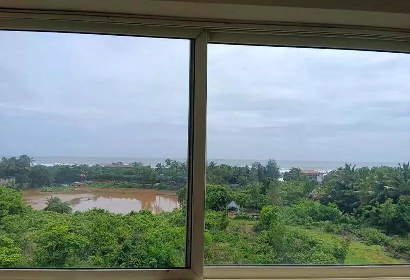 リゾートホテル Astra Sea View Rooms And Villa North Goa