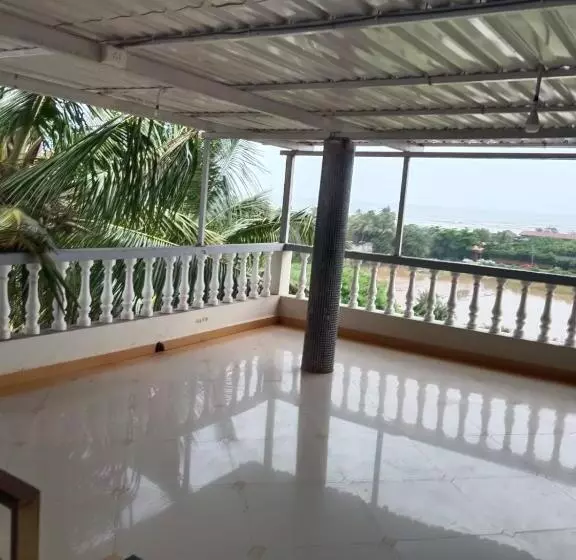 リゾートホテル Astra Sea View Rooms And Villa North Goa