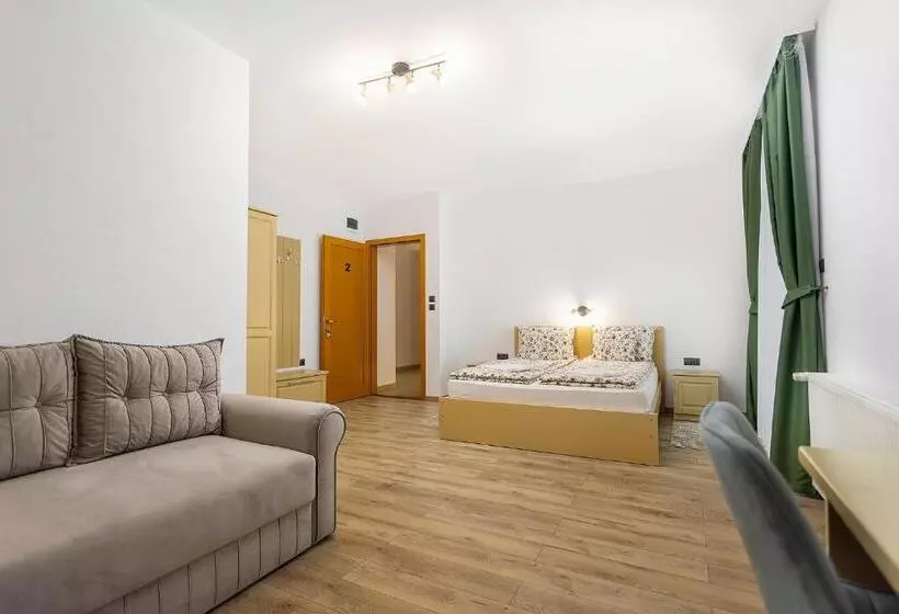 ベッドアンドブレックファースト Patakparti 4