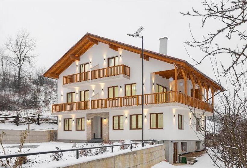 تختخواب و صبحانه Patakparti 4