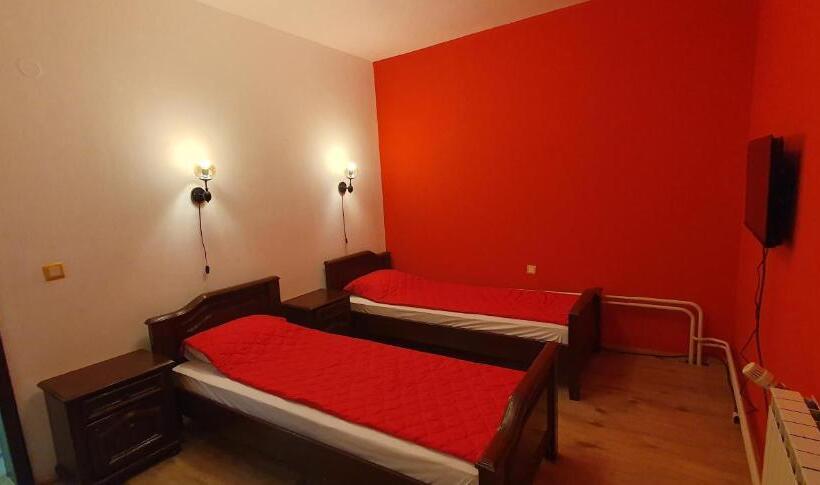 تختخواب و صبحانه Villa Lav