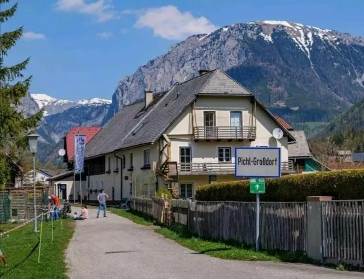 ホテル Alpakas, Lamas Und Rentiere Zum Grünen See