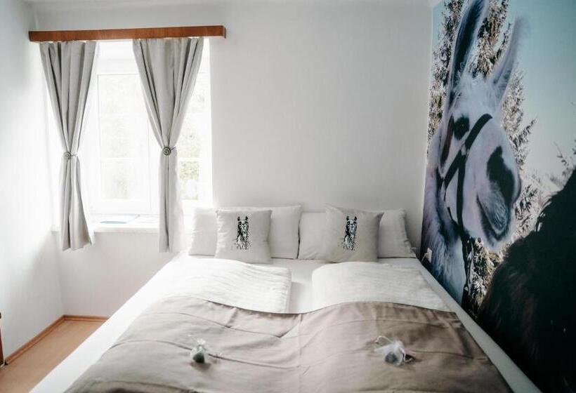 Отель Alpakas, Lamas Und Rentiere Zum Grünen See