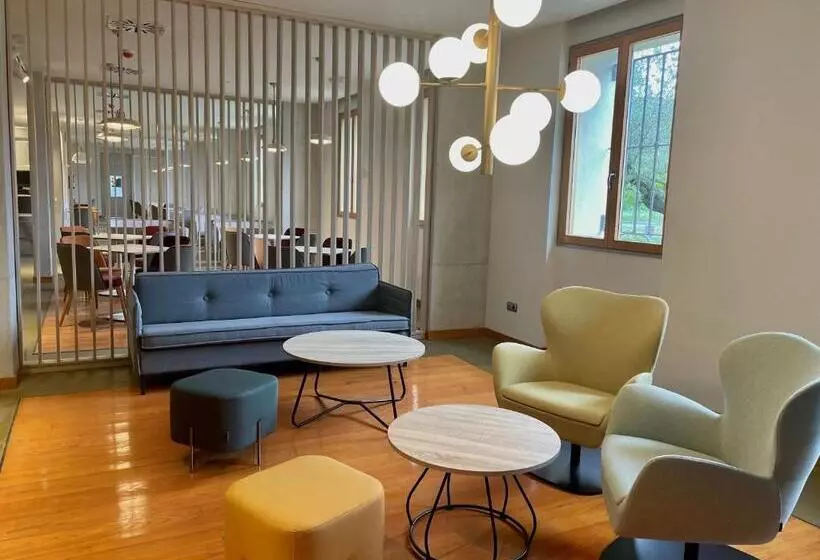 ホテル Balneario De La Albotea