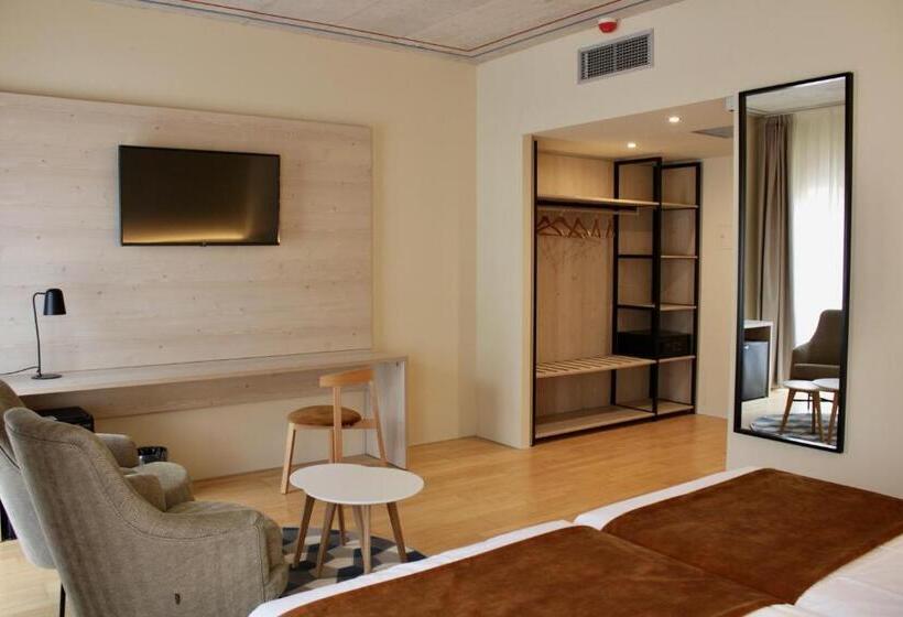 호텔 Balneario De La Albotea