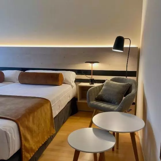 ホテル Balneario De La Albotea