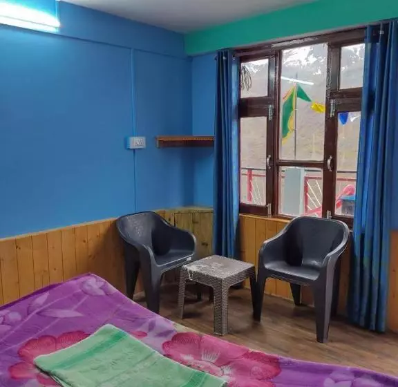 Hotelli Drilbu Ri Homestay