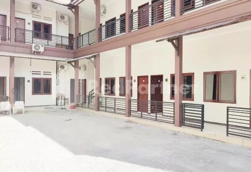 ホテル Mutiara Residence Near Simpang Lima Mitra Reddoorz