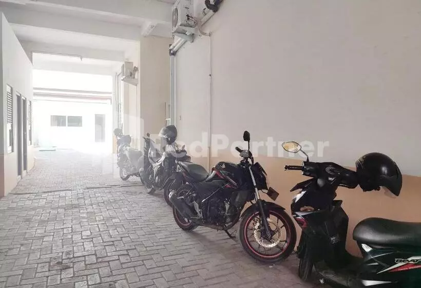 ホテル Mutiara Residence Near Simpang Lima Mitra Reddoorz