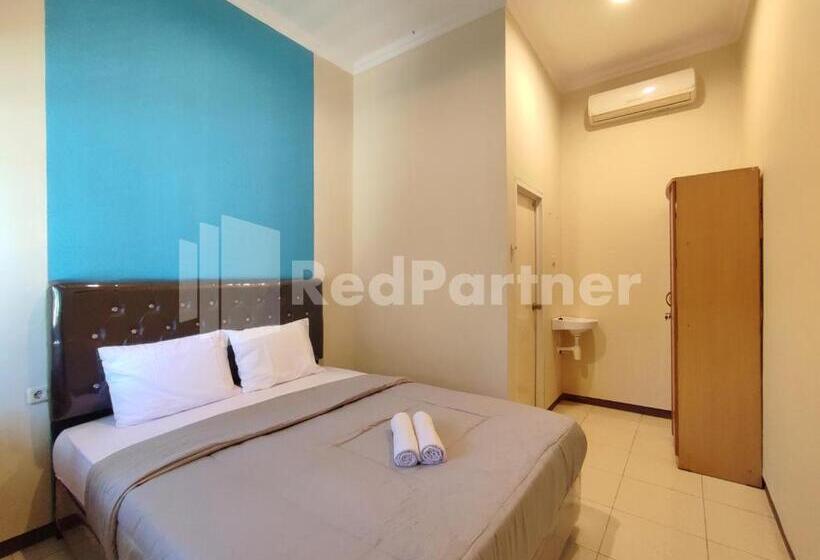 Hotel Mutiara Residence Near Simpang Lima Mitra Reddoorz