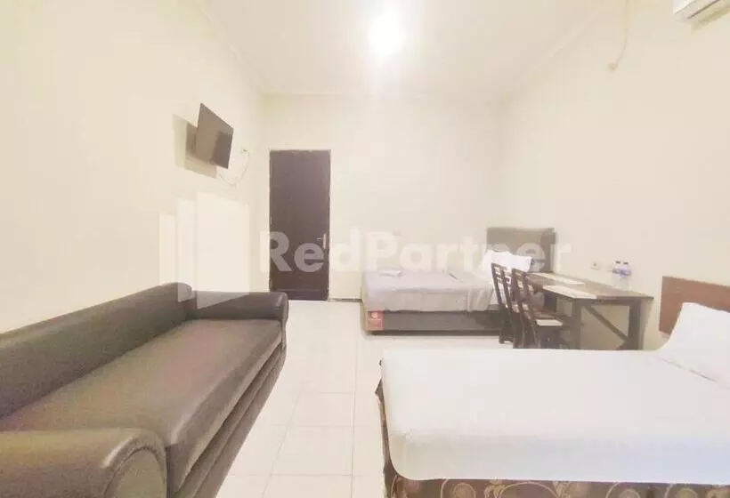 ホテル Mutiara Residence Near Simpang Lima Mitra Reddoorz