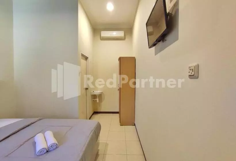 ホテル Mutiara Residence Near Simpang Lima Mitra Reddoorz