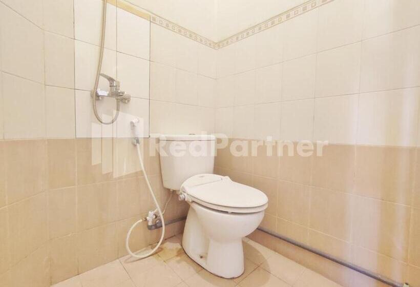 Hotel Mutiara Residence Near Simpang Lima Mitra Reddoorz