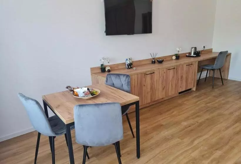 Hotelli Penzion Mountain