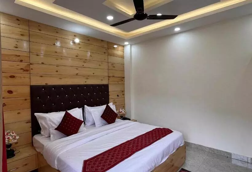 ホテル Sandeep Guest House