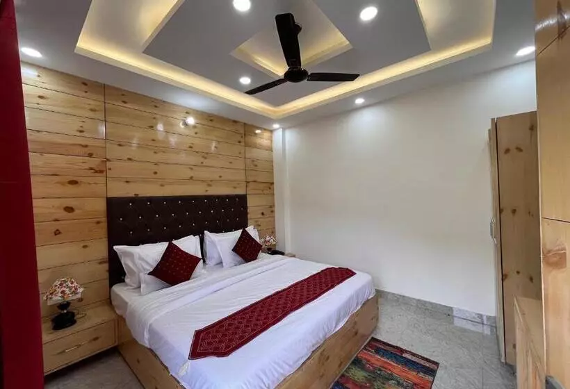 ホテル Sandeep Guest House