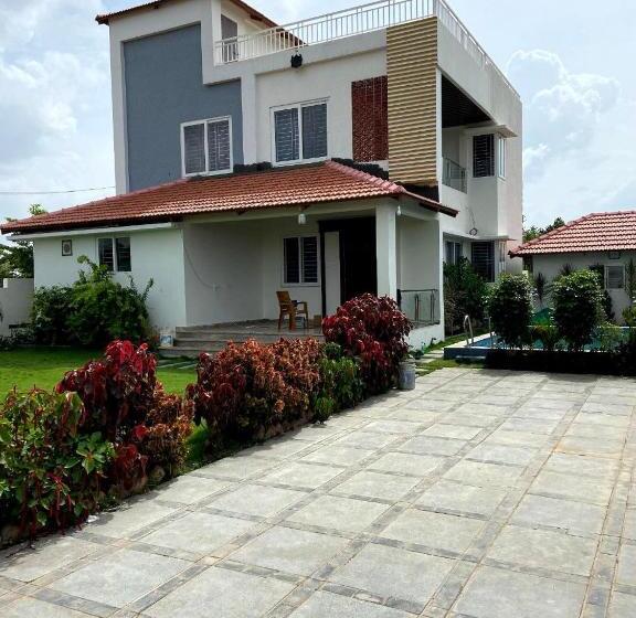 Отель Vyana Farm House