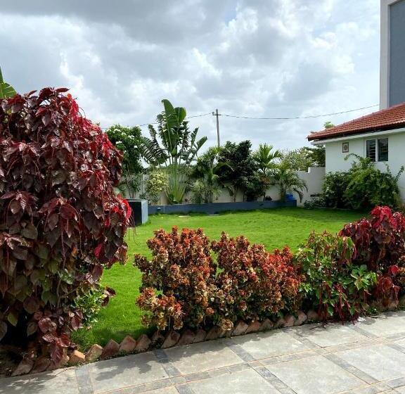 Отель Vyana Farm House