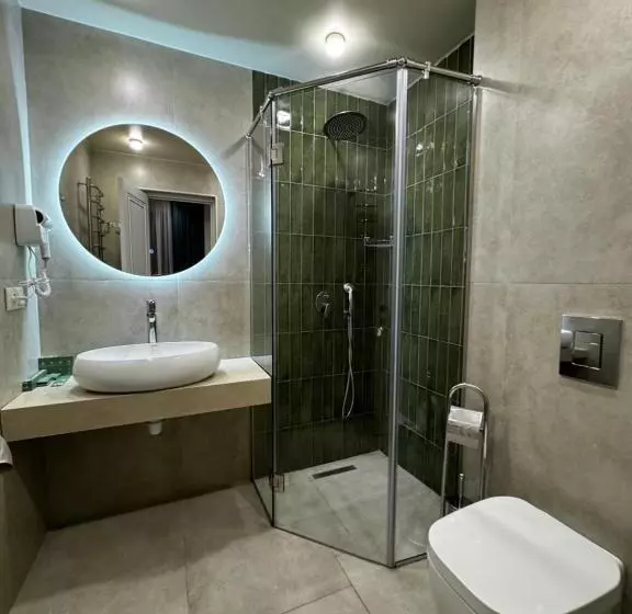 Ketrin Hotel Restaurant