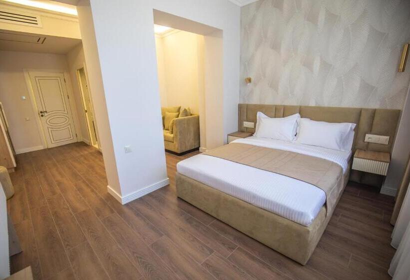 Ketrin Hotel Restaurant