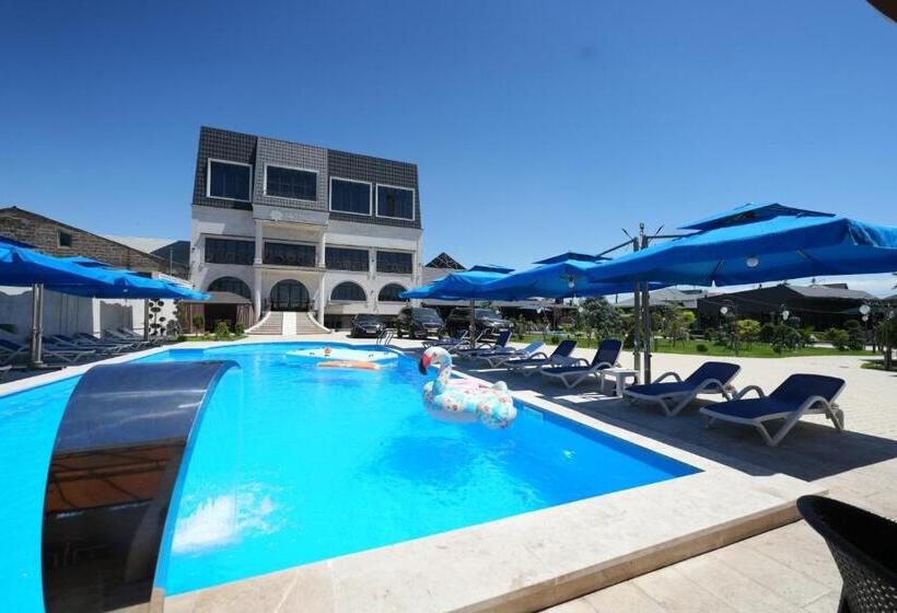 Ketrin Hotel Restaurant