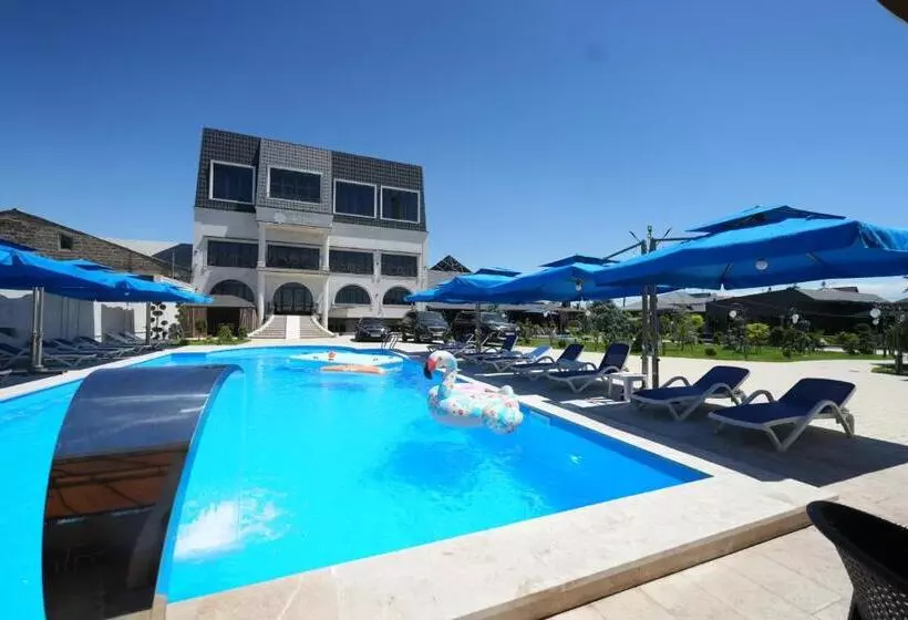 Ketrin Hotel Restaurant