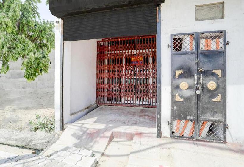 Oyo Hotel Dharma Stay