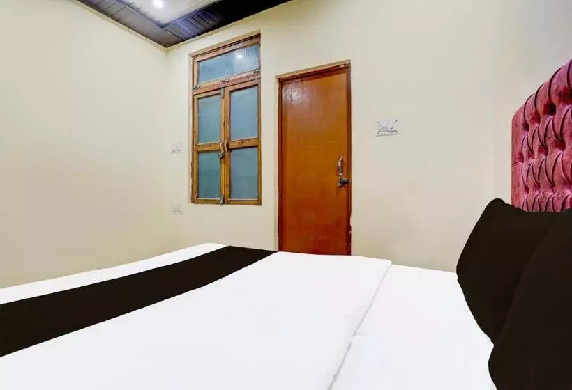 Oyo Hotel Dharma Stay