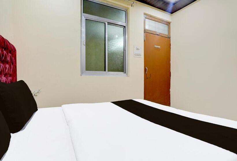 Oyo Hotel Dharma Stay