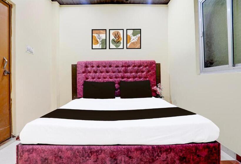 Oyo Hotel Dharma Stay