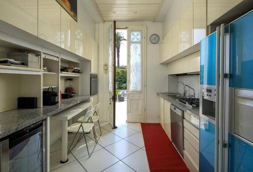 Pensão Albergo Moderno Con Bella Piscina