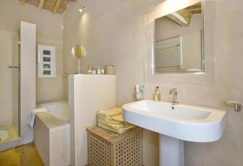 ペンション Albergo Moderno Con Bella Piscina