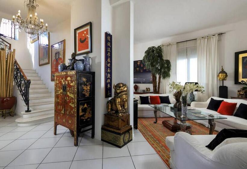 Pensão Albergo Moderno Con Bella Piscina