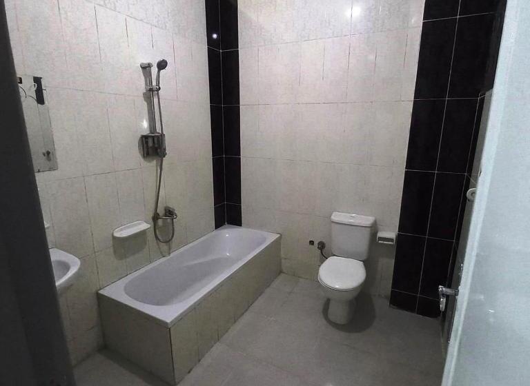 پانسیون Pauline Guest House