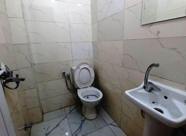 پانسیون Pauline Guest House