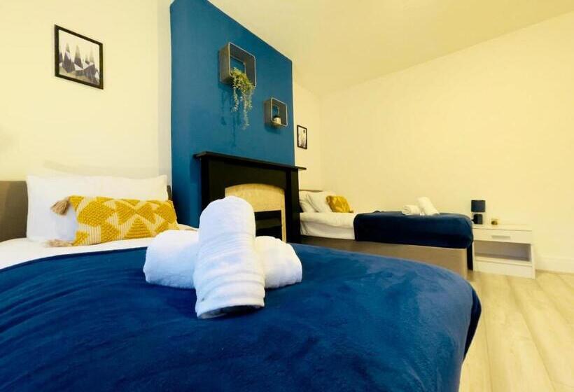 پانسیون Sariyu Space Luton