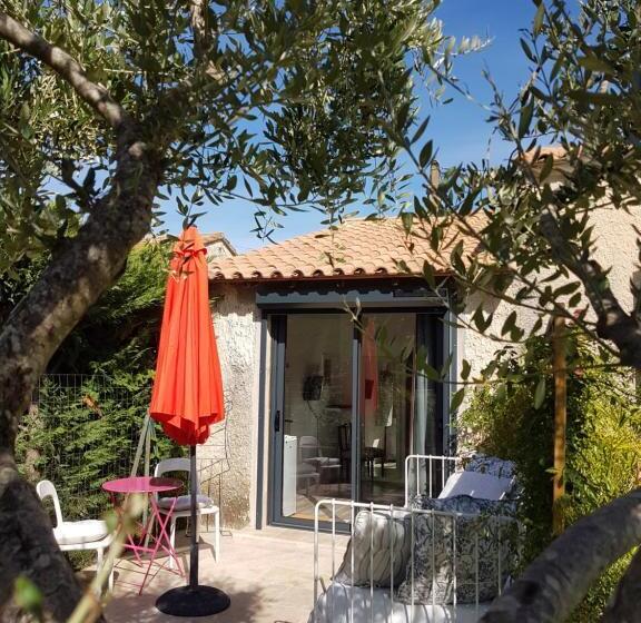 پانسیون Villa Nath