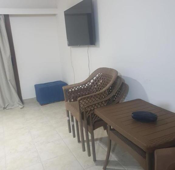 استراحتگاه لاسرينا بالم بيتش مرحلة خورشيد لاند سكيب غير مكتمل للايجار اليومي او الشهري او السنوي