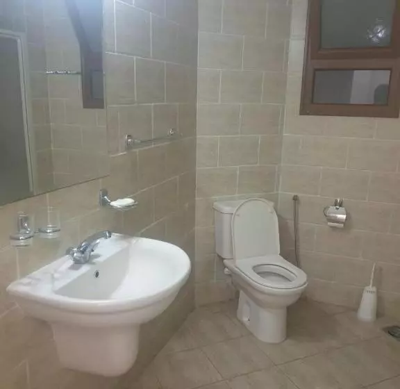 استراحتگاه لاسرينا بالم بيتش مرحلة خورشيد لاند سكيب غير مكتمل للايجار اليومي او الشهري او السنوي