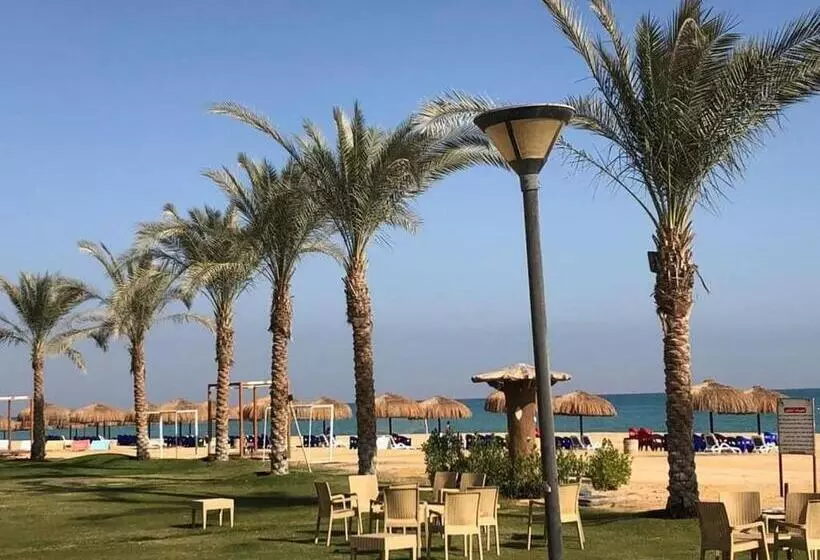 استراحتگاه لاسرينا بالم بيتش مرحلة خورشيد لاند سكيب غير مكتمل للايجار اليومي او الشهري او السنوي