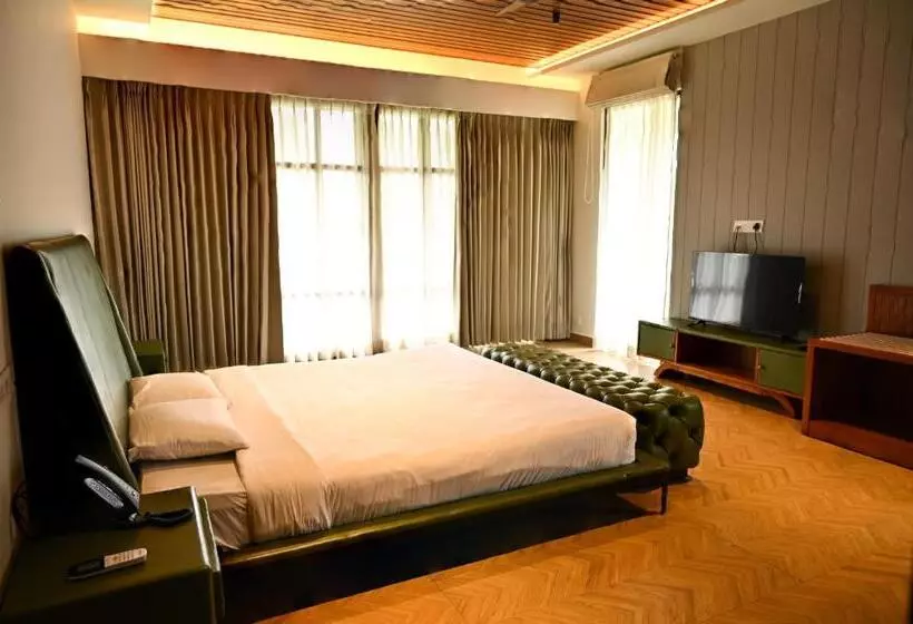 Lomakeskus Sandesh Water Edge Kabini