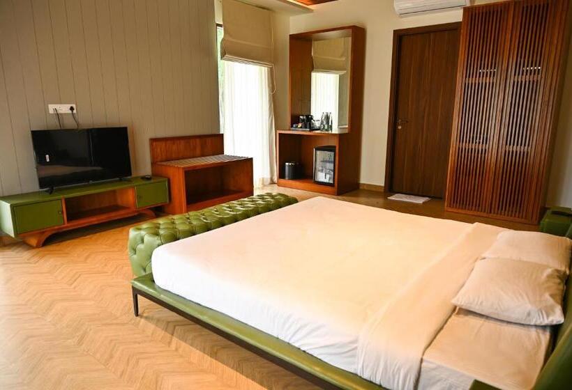 리조트 Sandesh Water Edge Kabini