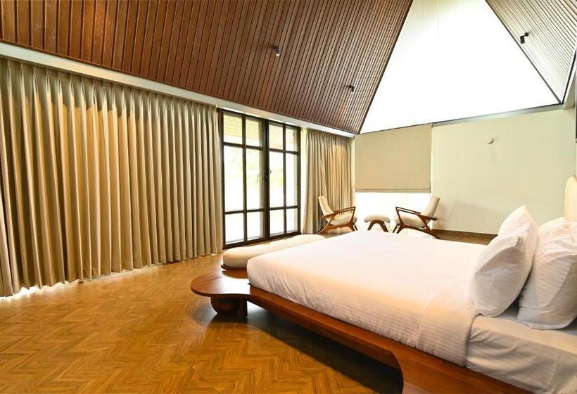 리조트 Sandesh Water Edge Kabini