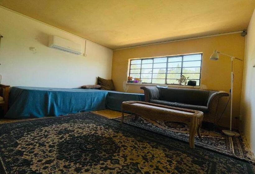 Arodes Asteria Volunteer & Youth Eco Hostel