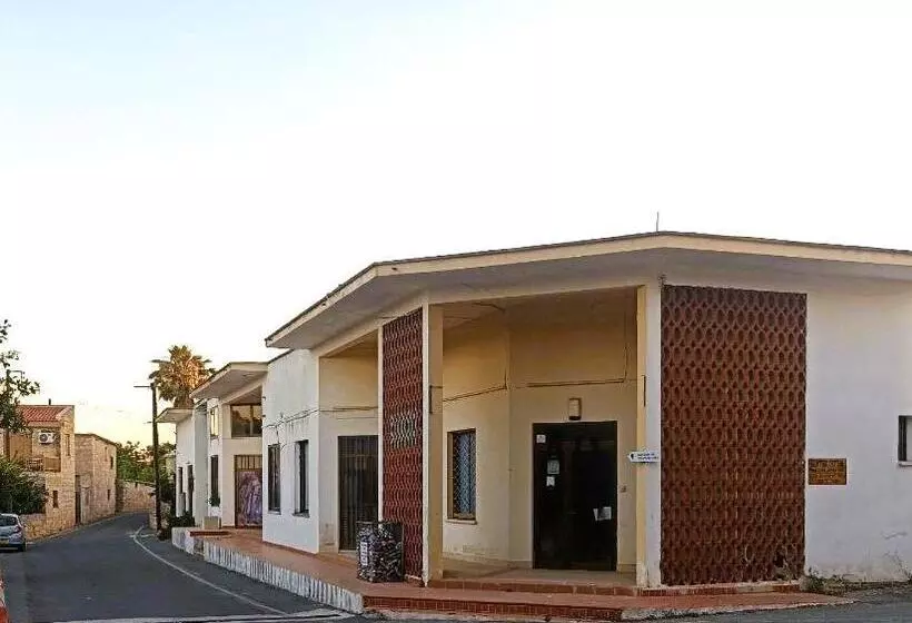 Arodes Asteria Volunteer & Youth Eco Hostel