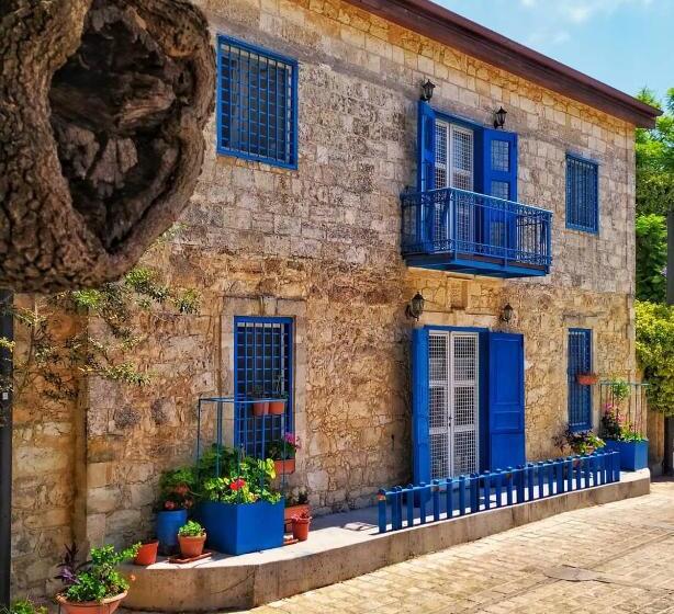 Arodes Asteria Volunteer & Youth Eco Hostel