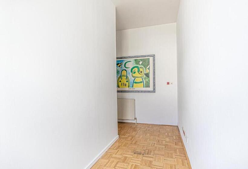 هاستل Near Schönbrunn Economy Rooms In Shared Apartment At Meidling Train Station