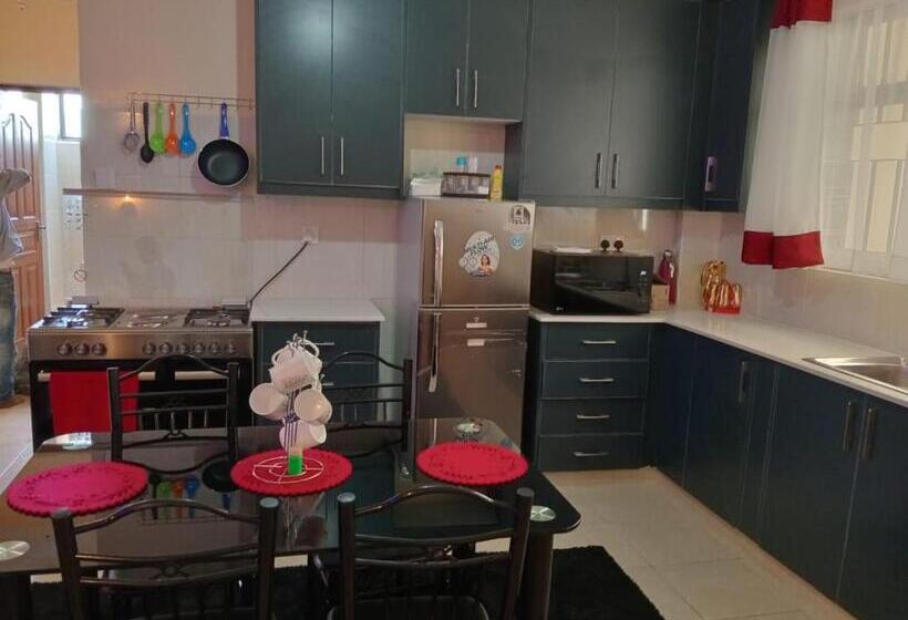 تختخواب و صبحانه Zenden Escape 2br Exec