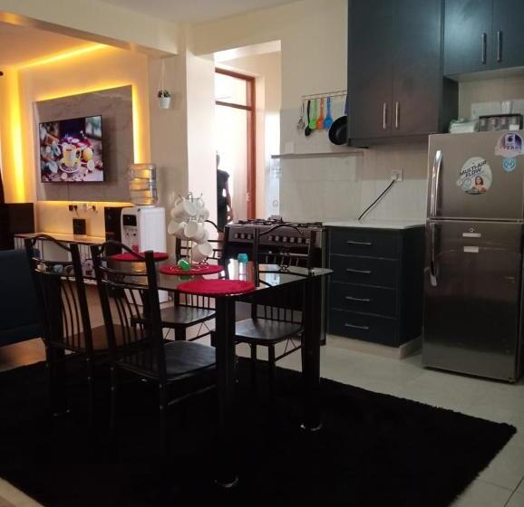 تختخواب و صبحانه Zenden Escape 2br Exec