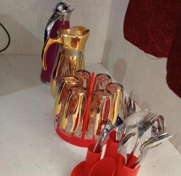 تختخواب و صبحانه Zenden Escape 2br Exec